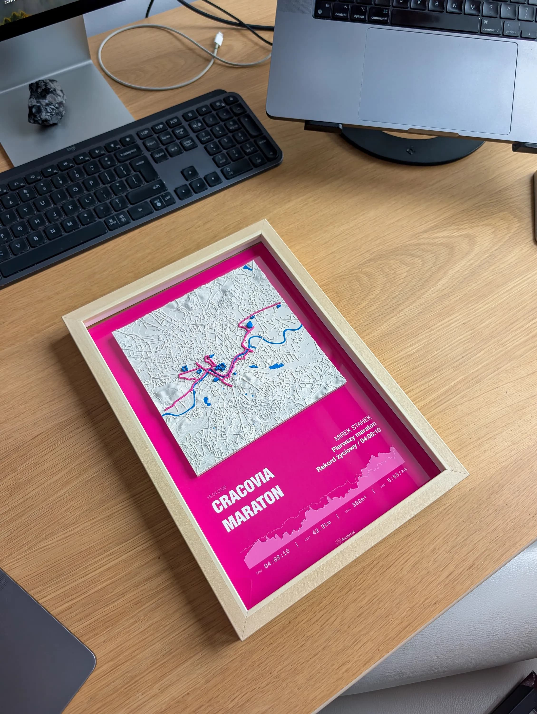 RunArt poster framed - example 10